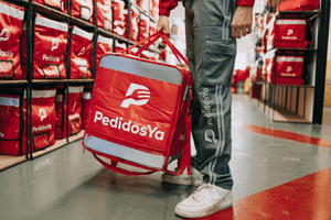 PedidosYa llega a un acuerdo para indemnizar a 250 trabajadores despedidos en Uruguay - Revista PLUS