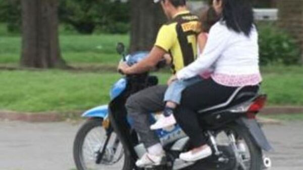 Multarán a motocas que andan sin casco en CDE