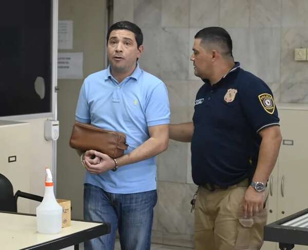 Juan Villalba deberá ir a una cárcel tras violar su arresto domiciliario - Policiales - ABC Color