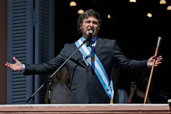El mayor sindicato de Argentina pide a la Justicia que “frene” todas las reformas de Milei - Mundo - ABC Color