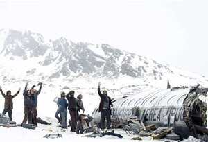Por qué la orina de los sobrevivientes de la película La Sociedad de la Nieve era de color negro