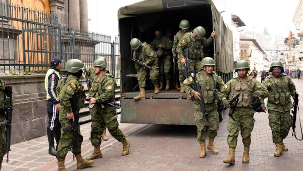 Trece criminales detenidos tras ataque a canal de TV en Ecuador - trece