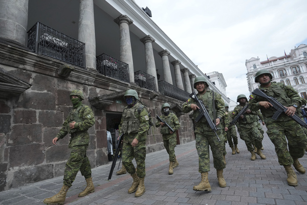 Ecuador: Detuvieron a 13 presuntos responsables por ataque a canal de TV - Unicanal