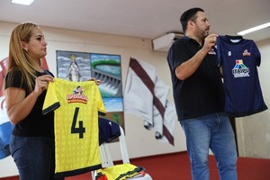 "Esperanza de Hernandarias" Comisiones vecinales promueven deporte a través de Torneo - trece