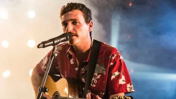En medio de disturbios en Ecuador, bala perdida mató a un cantante