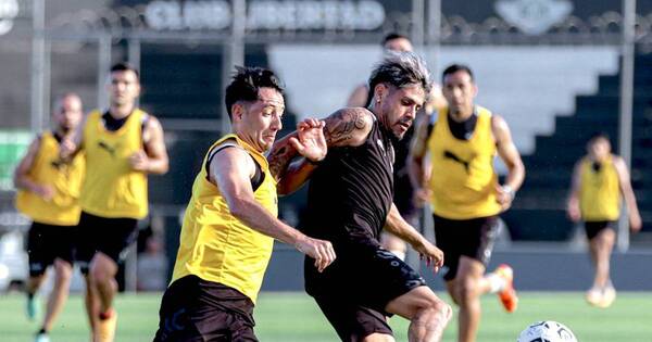 La Nación / Ale Silva aparece de titular en equipo base