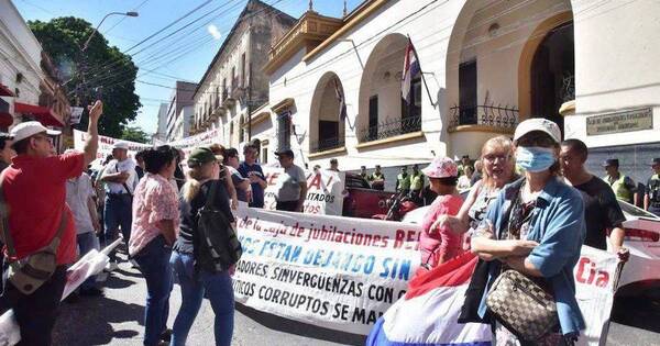 La Nación / Jubilados y activos anuncian nueva movilización
