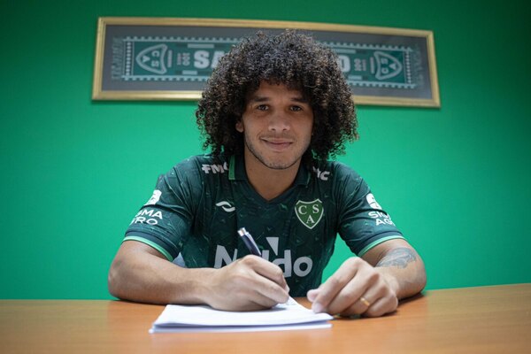 Versus / Alfredo Amarilla ya luce los colores de su nuevo equipo