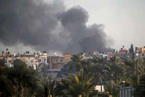 Ejército de Israel sigue intensos ataques en centro y sur de Gaza, con decenas de muertos - Mundo - ABC Color