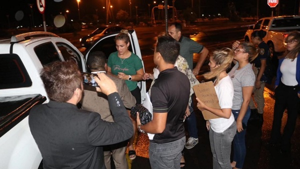 Cuatro detenidos por ofrecer cargos y recategorizaciones en IPS a cambio de dinero