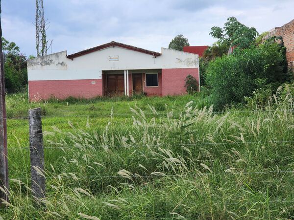 El Abandono Silencioso Envuelve al Exlocal de Radio Concepción