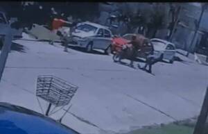 Increíble pero cierto: La “mala pata” de un ladrón permitió que vecinos lo atrapen