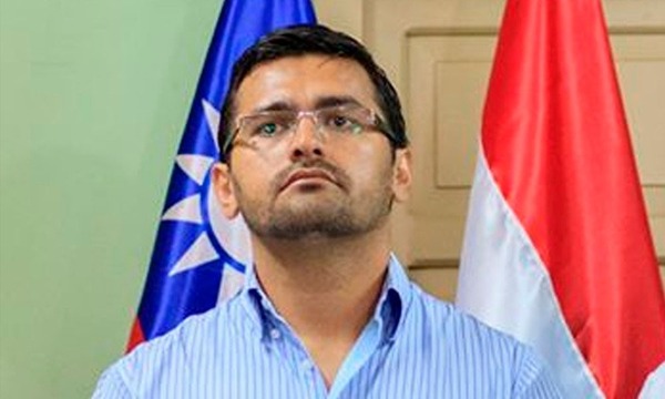 “Me da igual” lanzó intendente de Caaguazú José “Papu” Ríos sobre centralización de alimentación escolar y Fonacide