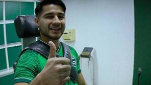 [VIDEO] "Tito" Torres ya está con su chuli en Brasil y fue presentado como un ídolo