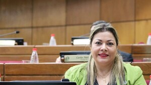 Senadora niega vínculo con abogada detenida por venta de cargos en IPS