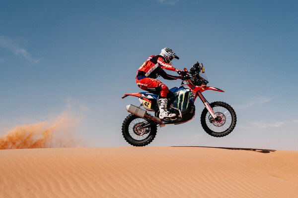 Versus / Van Beveren manda en la etapa 6 de 48 Horas en motos con Brabec líder en la general