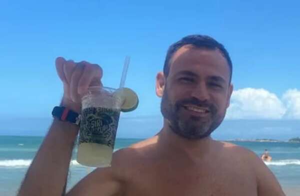 Mirá las fotos de Julio González Ferreira de amores en playas de Brasil - Gente - ABC Color