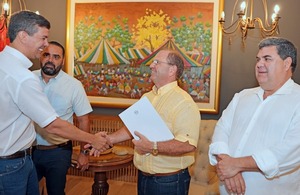 El Gobierno del Paraguay anunció que nuestro país se postula de forma oficial para ser sede de los Juegos Panamericanos 2027, reafirmando su compromiso de hacer que el deporte se convierta en una política pública que transforma vidas. Así lo mencionaron e