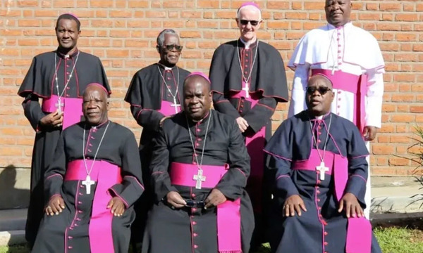 Obispos de África rechazan bendecir a las parejas homosexuales