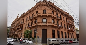  Presidente decreta estructura orgánica del MEF