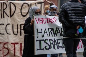 Estudiantes demandaron a Harvard por permitir el aumento del antisemitismo en la universidad - Informatepy.com