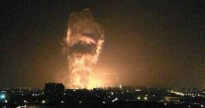 La Nación / EE. UU. y Reino Unido bombardean Yemen
