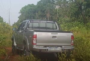 Sicarios abandonan la camioneta robada durante masacre en estancia de Amambay