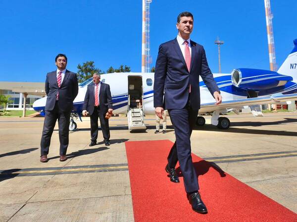 Presidente Peña viaja esta tarde a Guatemala - ADN Digital