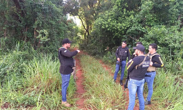 Abandonan la camioneta robada durante masacre en estancia de Amambay