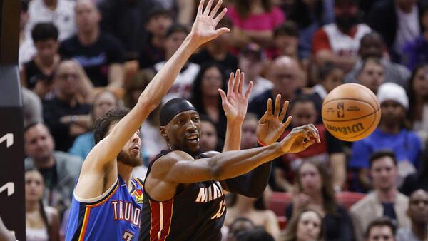 Unos históricos Thunder encabezan una noche de palizas en la NBA