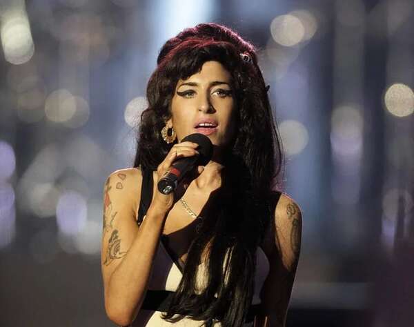 ‘Back to Black’: mirá el tráiler de la biopic de Amy Winehouse - Cine y TV - ABC Color