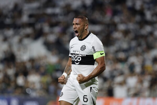 Versus / El emotivo mensaje de Richard Ortiz por el día del hincha de Olimpia