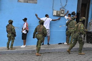 Noboa admite que Ecuador necesita apoyo militar extranjero para combatir a la violencia narco - .::Agencia IP::.