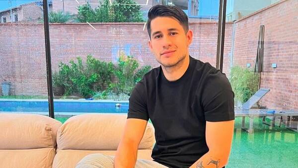Tito Torres trató de "bobo" y "gil" a un seguidor
