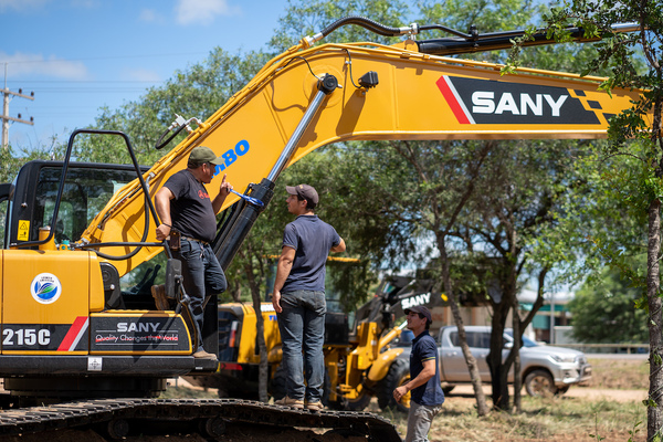 SANY inició las demostraciones de equipos 2024 en Vallemí