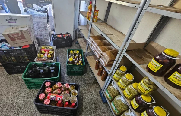 Incautan aceite de oliva mezclado con otro de menor valor listo para su venta - La Clave
