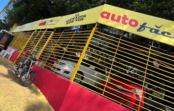 Denuncian que ofrecían "Auto Fácil", pero reciben pago y no cumplen con la entrega - trece