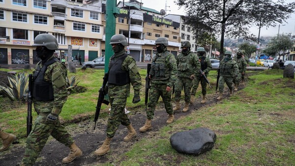 Controlan uno de los motines carcelarios en Ecuador, quedan seis activos con 170 rehenes