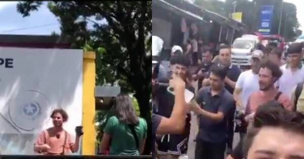 La Nación / Luisito Comunica recorrió Ciudad del Este y causó furor
