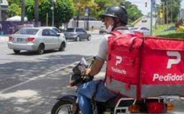 [VIDEO] Deliverys escrachan a doña que pidió helado pero no pagó ndaje