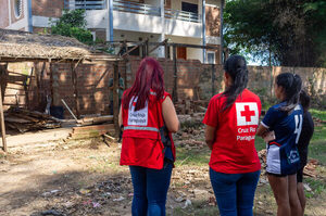 Cruz Roja Paraguaya brinda ayuda monetaria a casi 500 familias afectadas por inundaciones