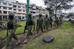 Los militares ecuatorianos han desarticulado nueve grupos “terroristas” en cuatro días - Mundo - ABC Color