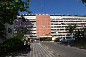 Estafas en el IPS: directora de Talento Humano dio nombres de los que respaldaron recontratación de funcionaria detenida - Nacionales - ABC Color