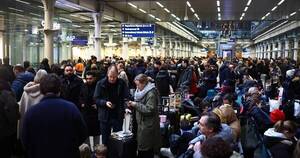 La Nación / Reino Unido: inundaciones obligan a cancelar todos los trenes