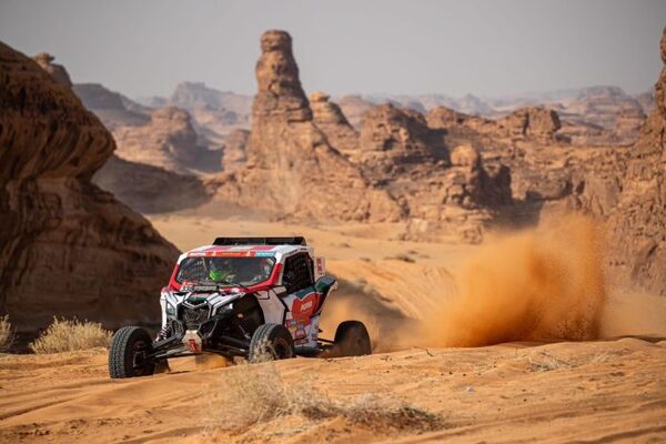 Triple logro de Santos y Roldán en Dakar: feliz final de Maratón, mejor parcial y global
