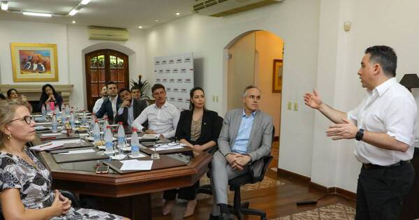 Diario HOY | Buscan avanzar hacia formalización y acceso a créditos para microempresarios