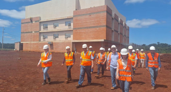En pleno avance las obras del Gran Hospital del Sur en Itapúa - .::Agencia IP::.
