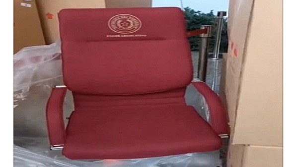 Sigue el despilfarro: Sillones "top" y costosas computadoras en el Congreso - Noticias Paraguay