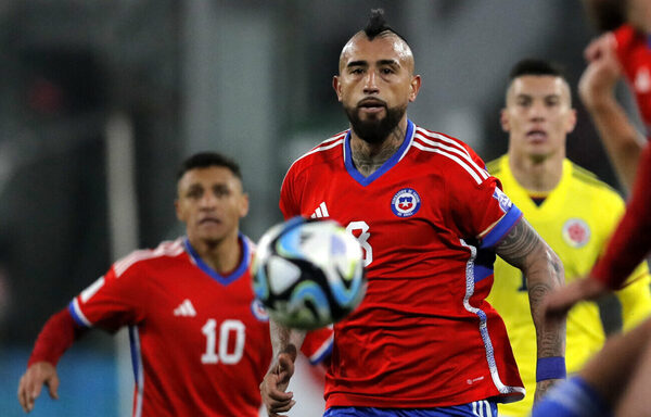 Versus / En Chile aseguran que Olimpia se contactó con Arturo Vidal