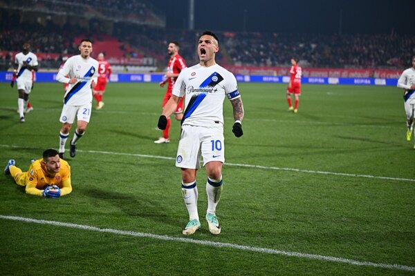 Versus / El Inter, con doblete de Lautaro Martínez, mete el turbo en Monza
